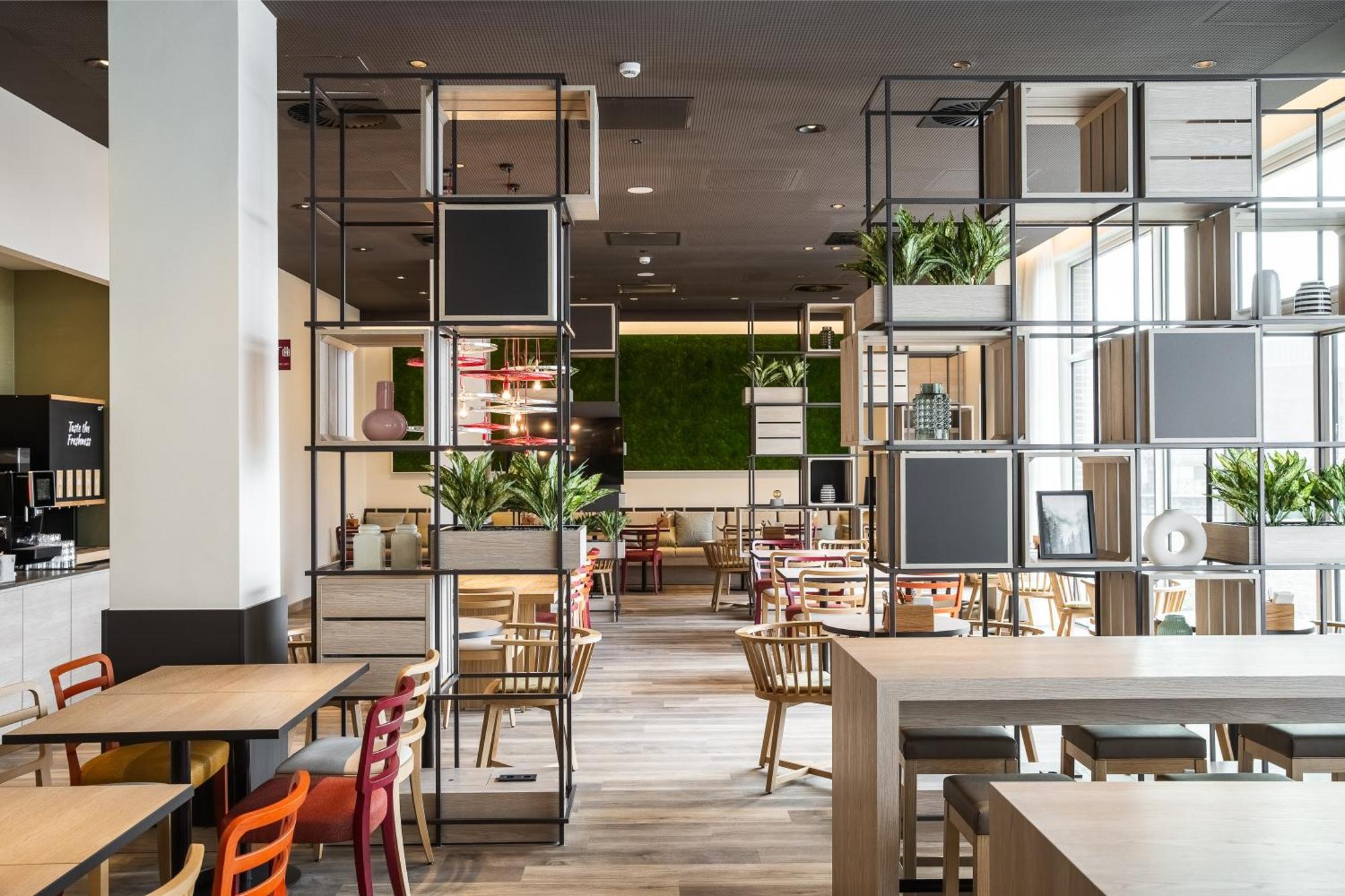 Intercityhotel Бреда Экстерьер фото