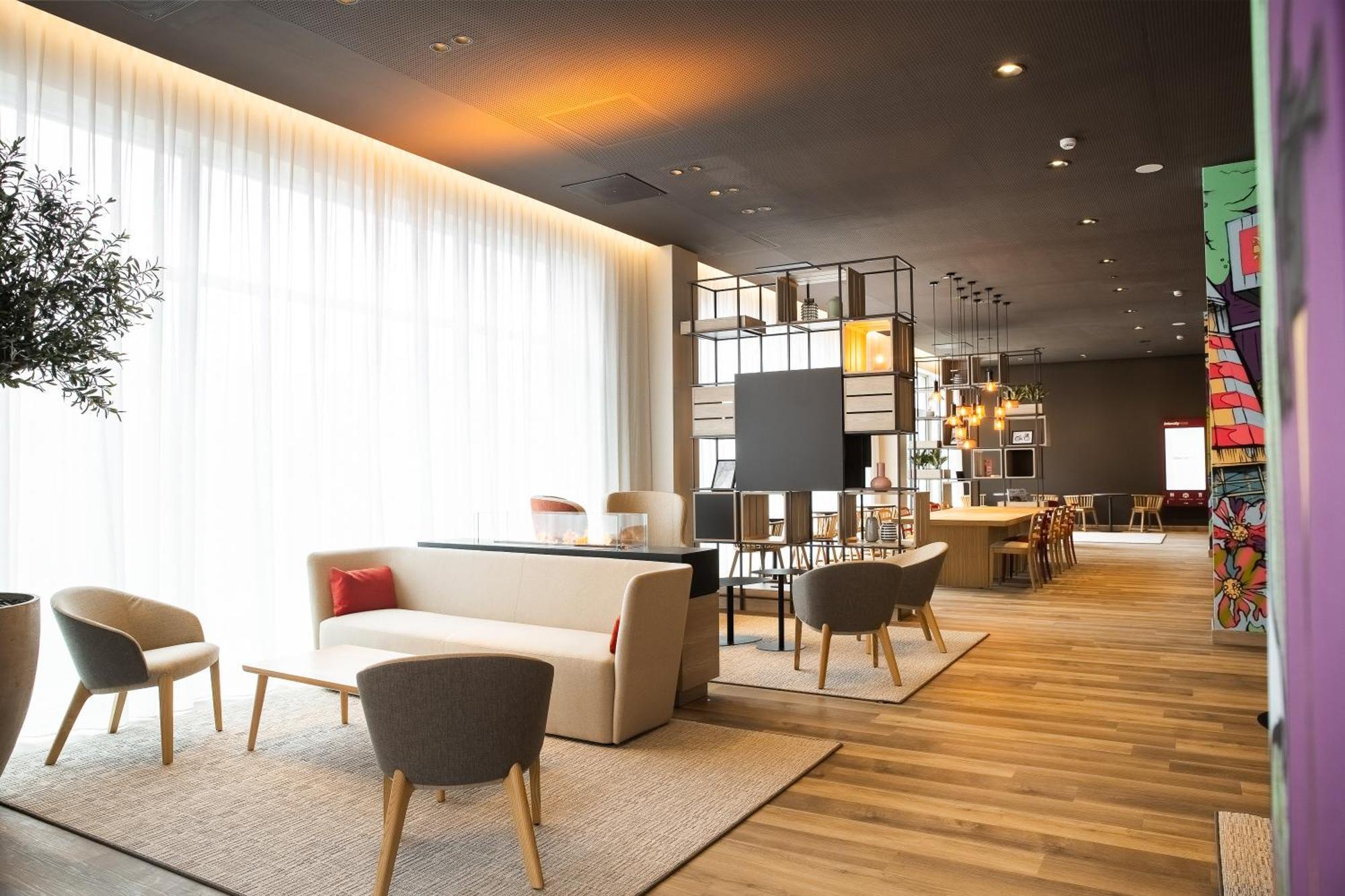 Intercityhotel Бреда Экстерьер фото